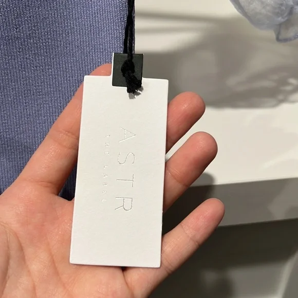 ASTR blouse - Picture 2 of 3